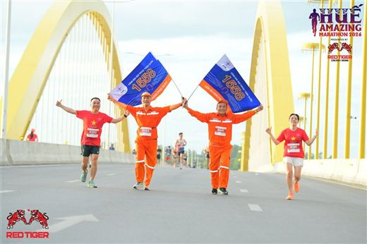 Những bước chạy mang theo 1558