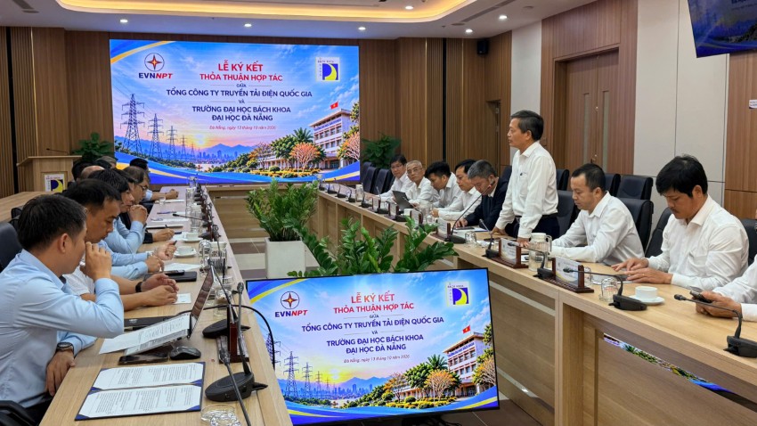 Ông Lê Đình Chiến, Giám đốc PTC2 phát biểu tại buổi lễ.
