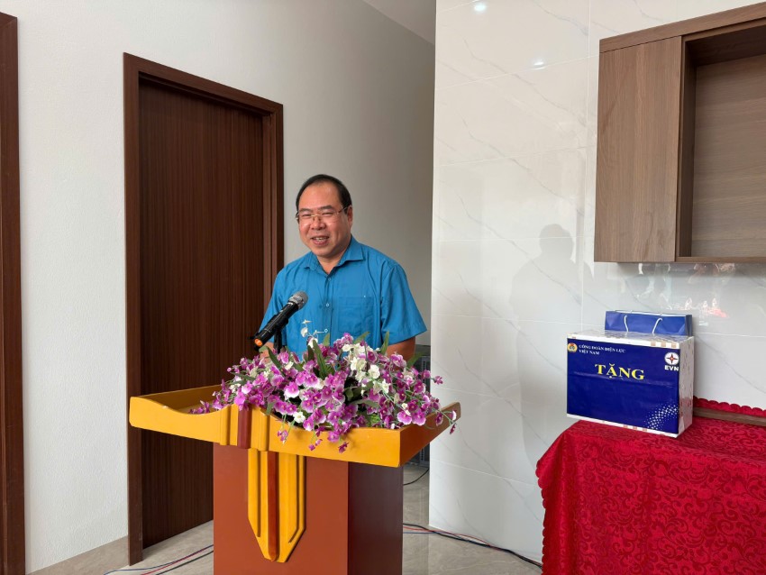 Ông Đỗ Đức Hùng – Chủ tịch Công đoàn Điện lực Việt Nam phát biểu tại buổi lễ