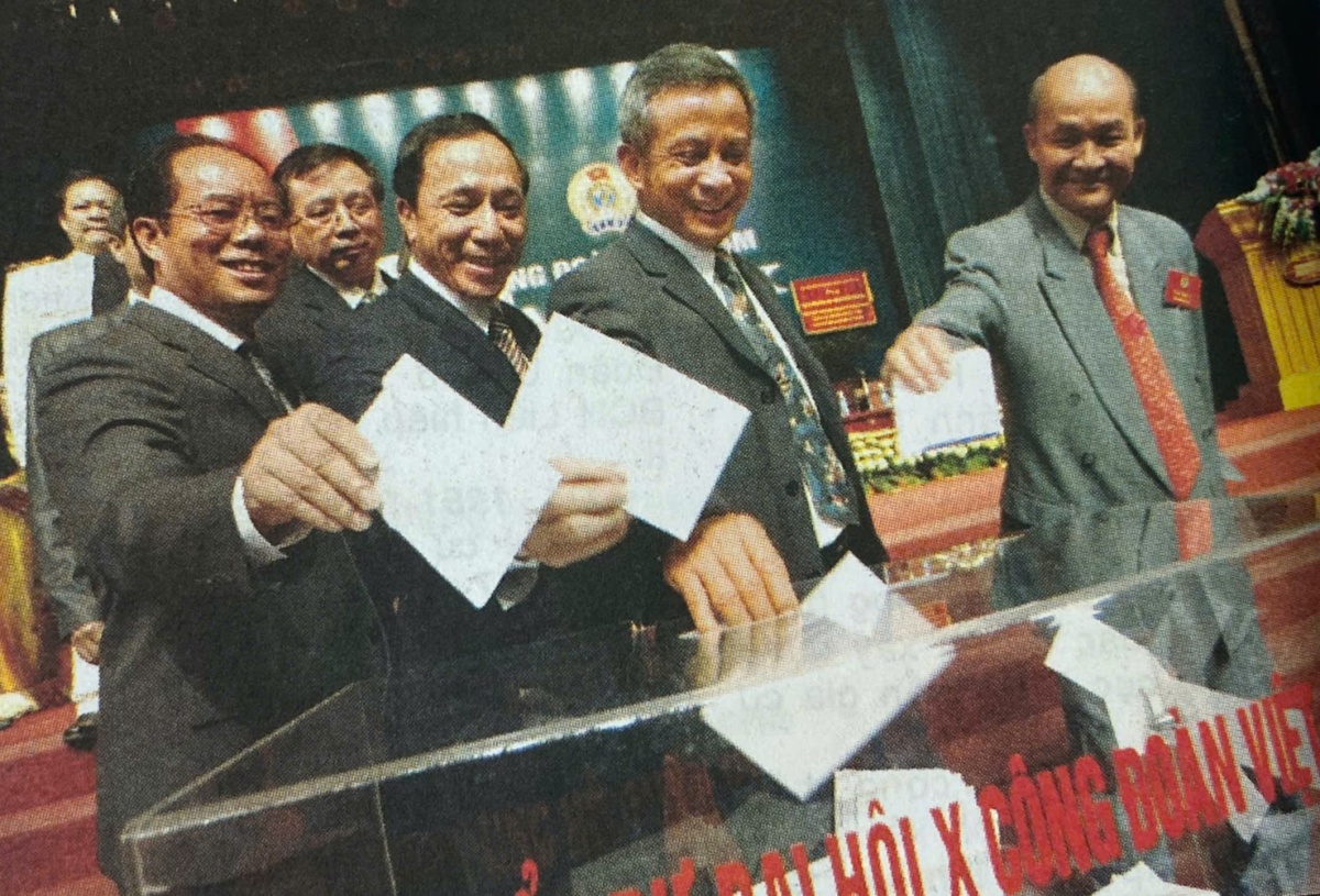 Công đoàn Việt Nam: 96 năm son sắt một sứ mệnh tiên phong  17