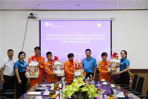 Công đoàn Điện lực Việt Nam thăm hỏi người lao động Nhà máy Nhiệt điện Vĩnh Tân 4 nhân Tháng Công nhân năm 2025