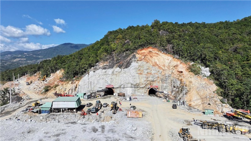 Phát động thi đua đẩy nhanh tiến độ các công trình trọng điểm ngành Điện năm 2026