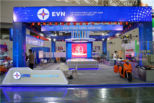 EVN tái hiện hệ thống điện quốc gia qua sa bàn, sử dụng thực tế ảo tại triển lãm kỷ niệm 80 năm Quốc khánh