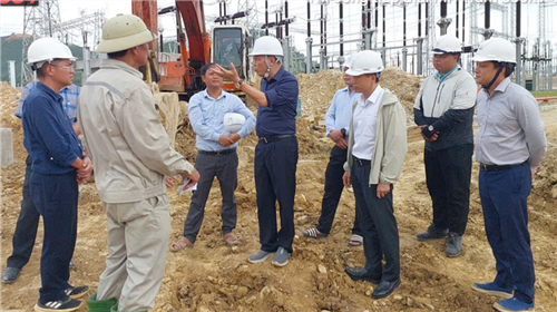 Bí thư Đảng ủy, Chủ tịch HĐTV EVN kiểm tra tiến độ Dự án được chọn gắn biển chào mừng Đại hội Đảng bộ EVN lần thứ IV