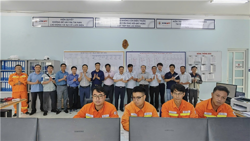 Hoàn thành đóng điện máy biến áp 500kV-900MVA thứ hai tại Trạm biến áp 500kV Đức Hòa thiết thực chào mừng 97 năm Ngày thành lập Công đoàn Việt Nam