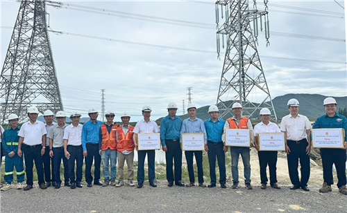Tiếp sức công trình trọng điểm: Tổng LĐLĐ Việt Nam đồng hành cùng người lao động tại Dự án TBA 220kV Vũng Áng và đấu nối
