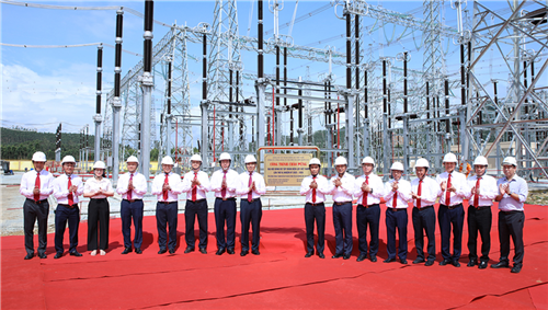 Gắn biển công trình Trạm biến áp 500kV Vĩnh Yên và đường dây đấu nối – Chào mừng Đại hội Đảng bộ EVN lần thứ IV