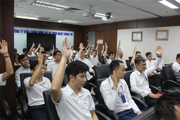 Hội nghị đại biểu Người lao động EVNICT năm 2024: Thẳng thắn, lắng nghe và cầu thị