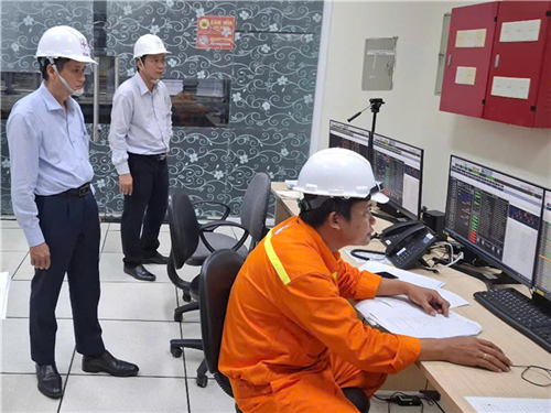 Đóng điện nghiệm thu công trình Lộ ra 110kV trạm 220kV Duyên Hải