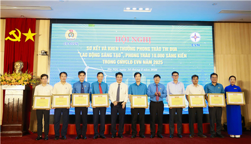 Công đoàn Điện lực Việt Nam: Biểu dương, khen thưởng nhiều tập thể, cá nhân dịp Tháng Công nhân 2026