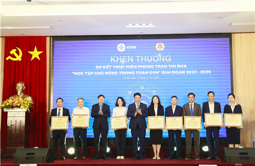 EVN khen thưởng 8 tập thể, 26 cá nhân và biểu dương 33 Giảng viên nội bộ giỏi năm 2025