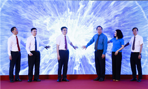 EVN: Phát động phong trào thi đua “Lao động giỏi, năng suất cao, thu nhập tốt” trong CNVCLĐ giai đoạn 2026-2031.
