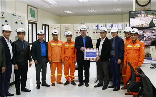 Đảm bảo cấp điện an toàn phục vụ Đại hội XIV của Đảng là vinh dự, trách nhiệm của người lao động ngành Điện