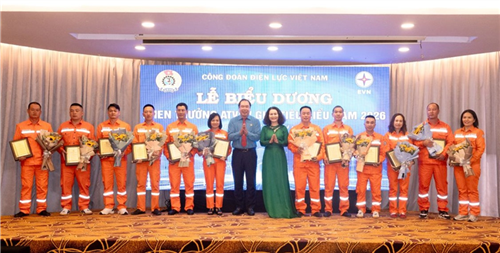 Biểu dương 76 ATVSV giỏi tiêu biểu, phát động Tháng Công nhân và Tháng hành động về ATVSLĐ năm 2026