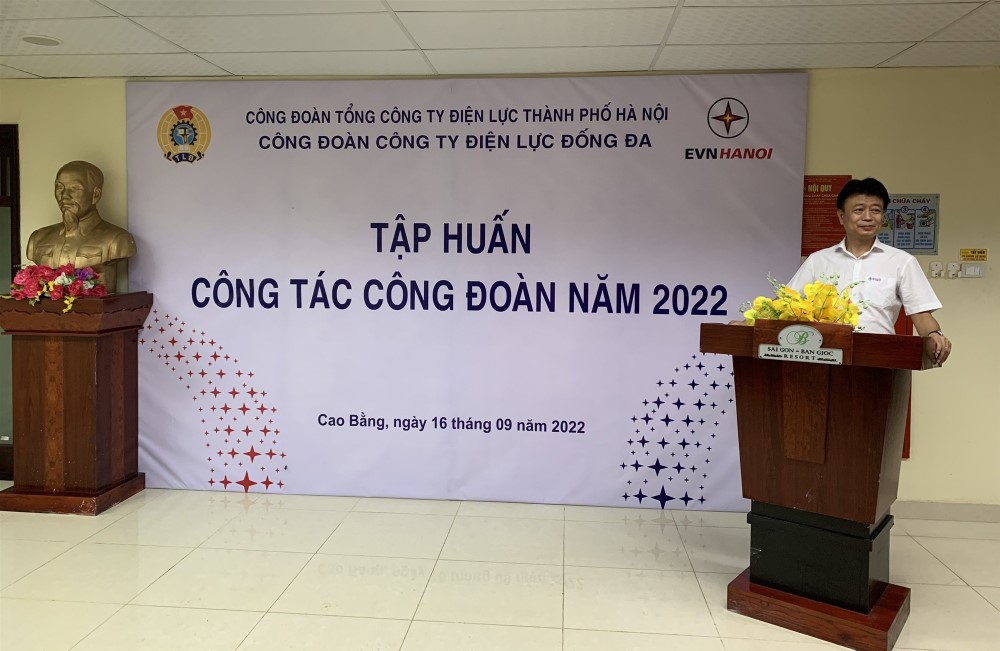 Công đoàn công ty Điện lực Đống Đa: Tổ chức tập huấn nghiệp vụ công tác Công đoàn.