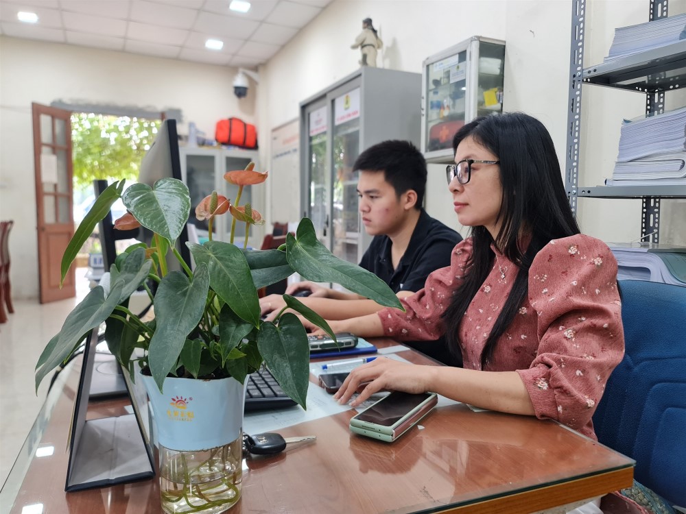 Nữ công Công ty Điện lực Sơn Tây hưởng ứng Tuần lễ áo dài – Tôn vinh vẻ đẹp người phụ nữ Việt Nam 2