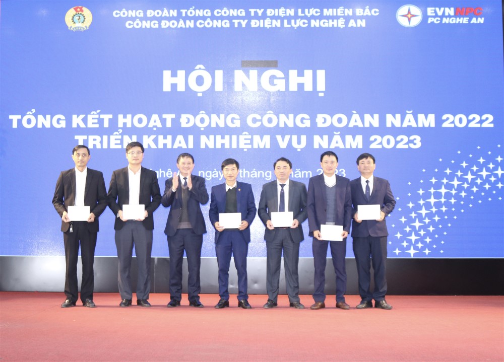 Công đoàn Công ty Điện lực Nghệ An đã thực hiện tốt chủ đề năm 2022:  Chăm lo việc làm, đời sống cho người lao động 7