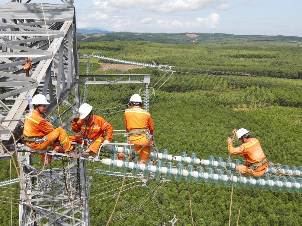 CÔNG ĐOÀN CÔNG TY TRUYỀN TẢI ĐIỆN 2: THỰC HIỆN CÔNG TÁC TUYÊN TRUYỀN TRONG CÔNG NHÂN VIÊN CHỨC, LAO ĐỘNG.  6