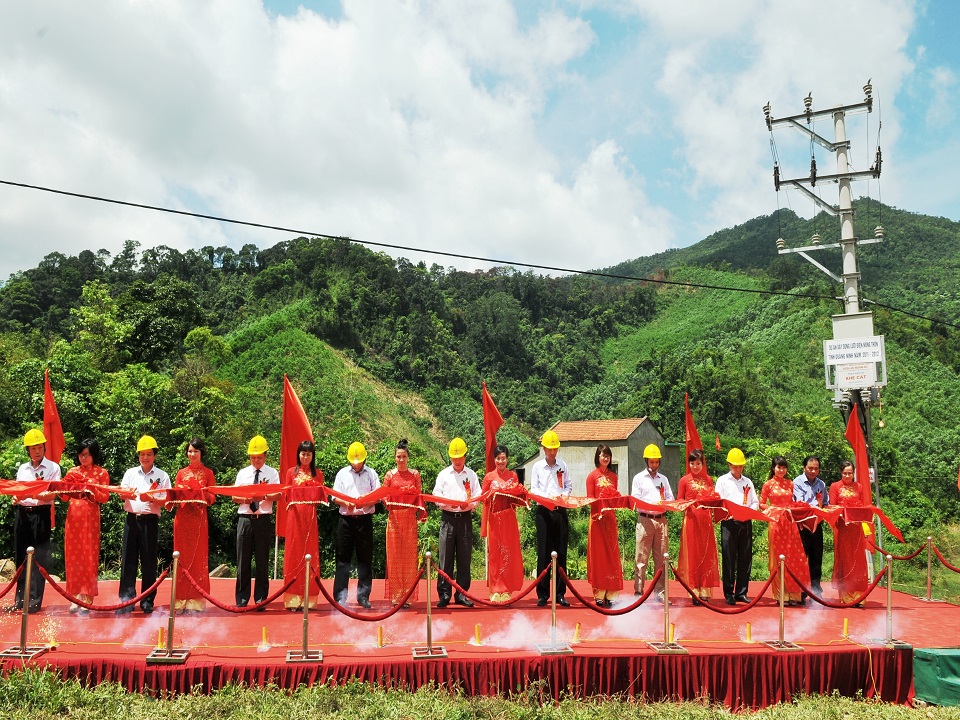 Công ty Điện lực Quảng Ninh: 50 năm đoàn kết, đổi mới, hội nhập và phát triển 1