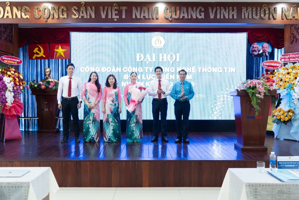 ĐẠI HỘI CÔNG ĐOÀN CÔNG TY CÔNG NGHỆ THÔNG TIN ĐIỆN LỰC MIỀN NAM NHIỆM KỲ 2023 - 2028 1