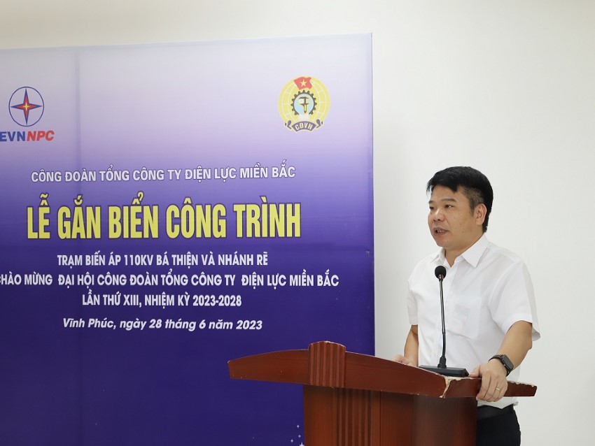 EVNNPC: Gắn biển công trình chào mừng Đại hội Công đoàn Tổng công ty lần thứ XIII, nhiệm kỳ 2023 – 2028 2