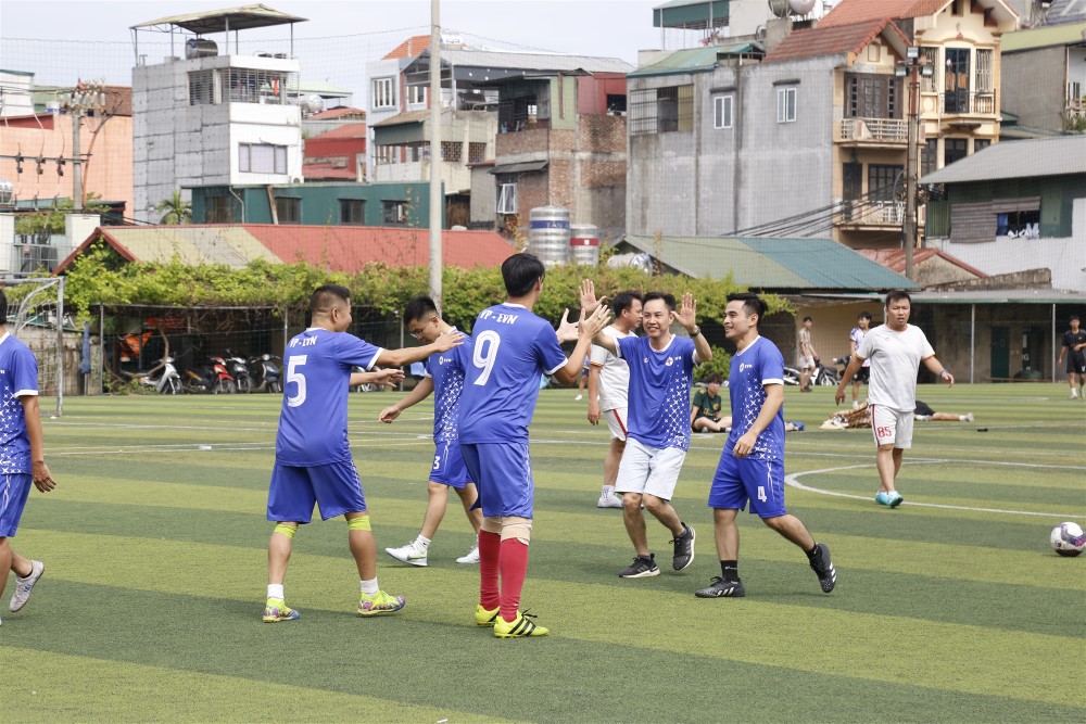 Giải bóng đá Cơ quan EVN lần thứ IV chào mừng thành công Đại hội VI Công đoàn Điện lực Việt Nam 11