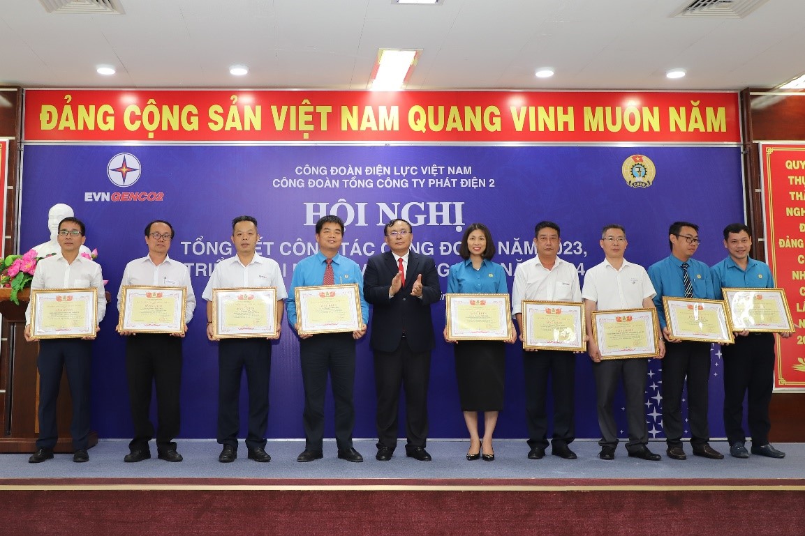 HỘI NGHỊ TỔNG KẾT CÔNG ĐOÀN TỔNG CÔNG TY PHÁT ĐIỆN 2 NĂM 2023 8