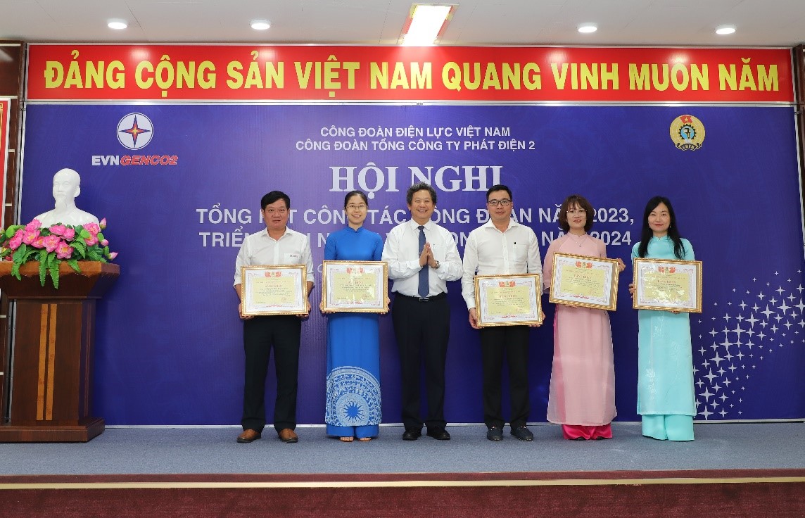 HỘI NGHỊ TỔNG KẾT CÔNG ĐOÀN TỔNG CÔNG TY PHÁT ĐIỆN 2 NĂM 2023 9