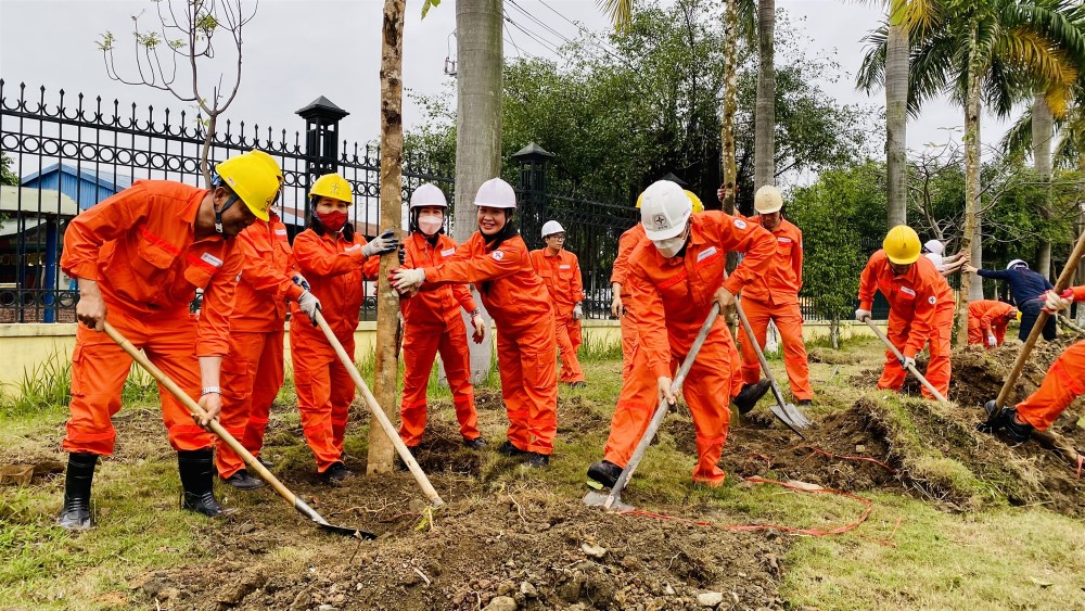 Lễ phát động Tết trồng cây Xuân Quý Mão năm 2023 tại Nhà máy Nhiệt điện Uông Bí, tỉnh Quảng Ninh 1