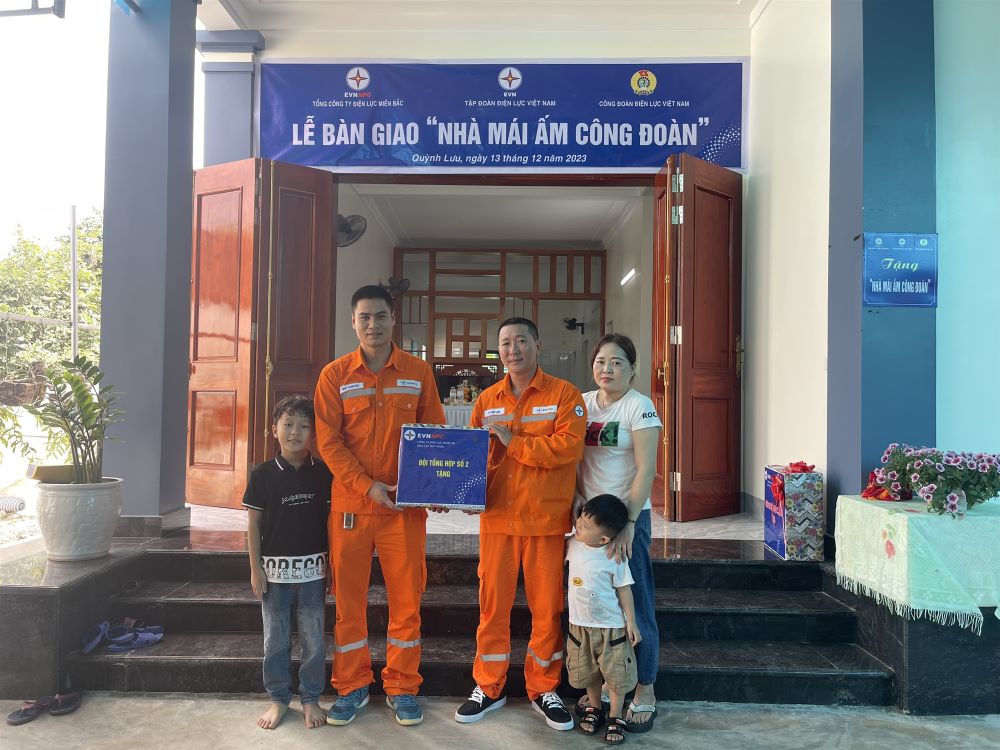 Mùa đông ấm áp về trên ngôi nhà “Mái ấm Công đoàn” 9