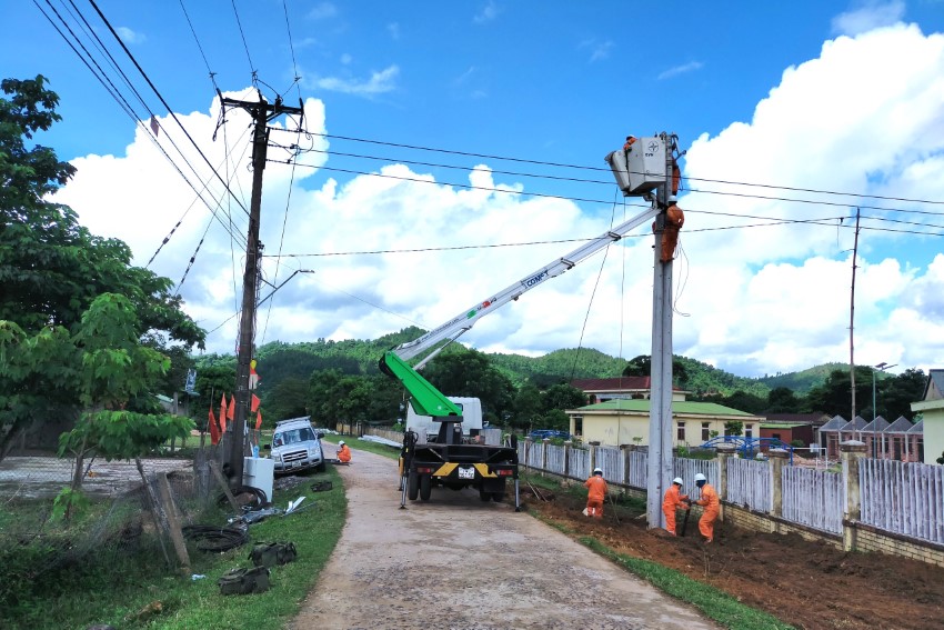 Sẵn sàng các phương án đảm bảo an toàn vận hành lưới điện trong mùa mưa bão