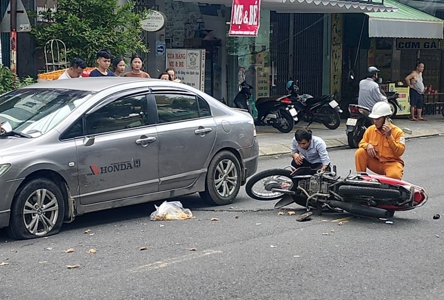 Thăm và tặng quà nhiều hoàn cảnh khó khăn tại TP Đà Nẵng 3