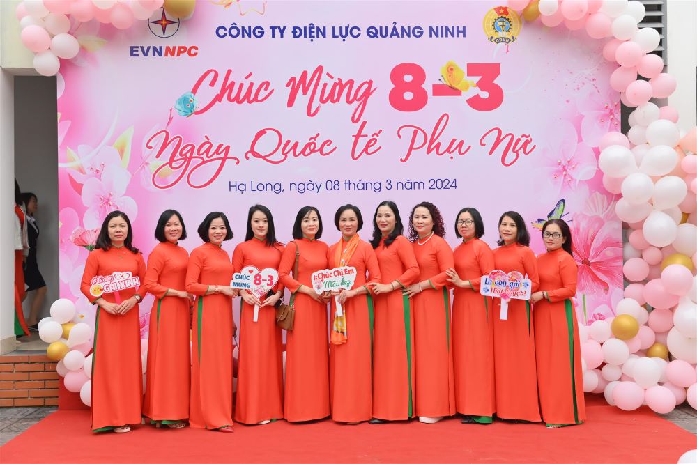 22 nữ CBCNV PC Quảng Ninh đạt danh hiệu “Hai giỏi” xuất sắc 8