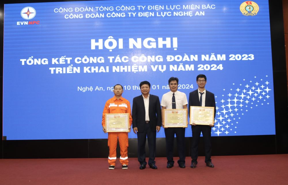 Công đoàn Công ty Điện lực Nghệ An đã thực hiện tốt chủ đề năm 2023: “Kết nối công nhân, xây dựng tổ chức” 1