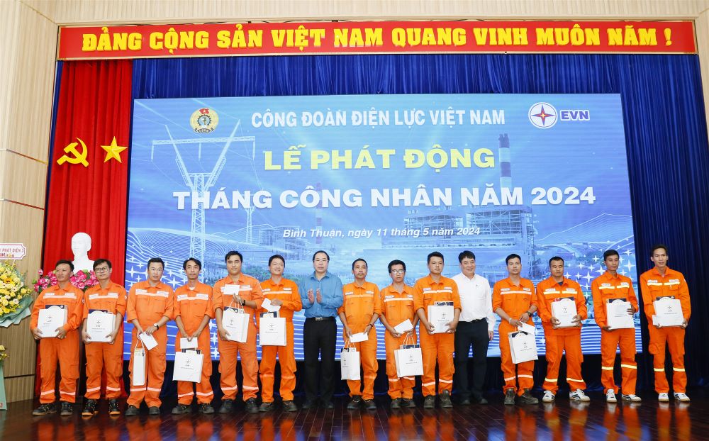 Công đoàn Điện lực Việt Nam: Phát động Tháng Công nhân năm 2024 và giải chạy bộ Online. 7