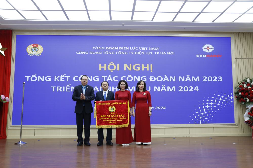 Công đoàn EVNHANOI hoàn thành xuất sắc các chỉ tiêu kế hoạch năm 2023. 3