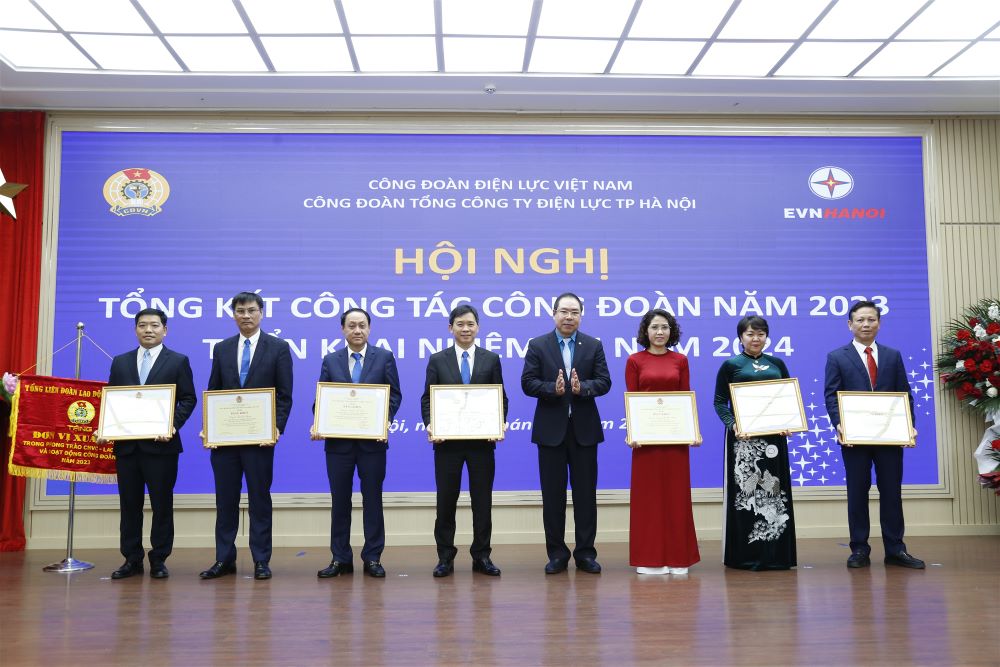 Công đoàn EVNHANOI hoàn thành xuất sắc các chỉ tiêu kế hoạch năm 2023. 5