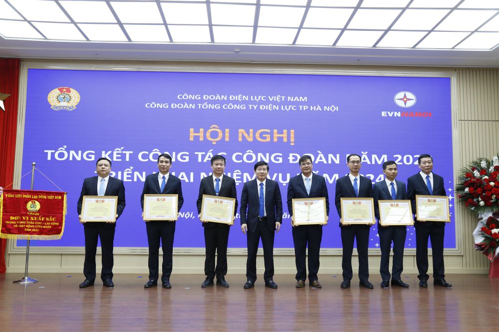 Công đoàn EVNHANOI hoàn thành xuất sắc các chỉ tiêu kế hoạch năm 2023. 7