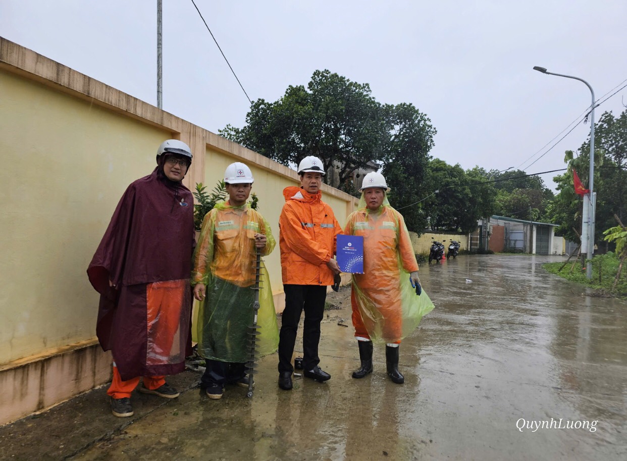 Công đoàn EVNHANOI kịp thời động viên tập thể CBCNV thực hiện khắc phục hậu quả sau bão số 3 (YAGI).