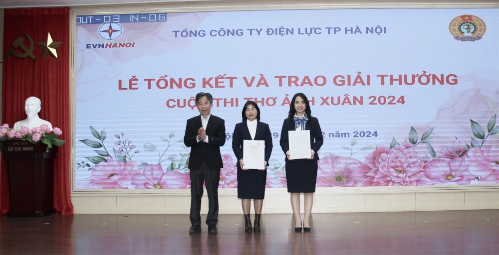 Công đoàn EVNHANOI tổng kết và trao giải Cuộc thi Thơ - Ảnh Xuân năm 2024 5