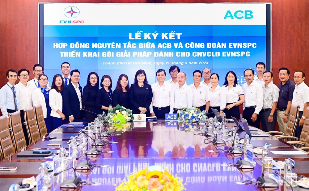 Công đoàn EVNSPC hợp tác với Ngân hàng ACB triển khai gói giải pháp tài chính dành cho người lao động 1