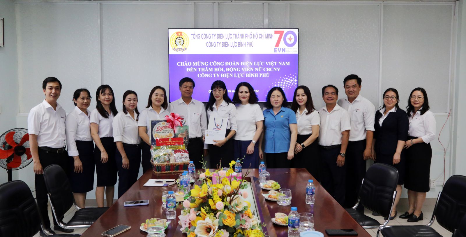 Công đoàn ngành Điện lực lan tỏa yêu thương đến người lao động nữ có hoàn cảnh khó khăn 3