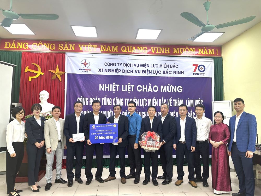 Công đoàn Tổng công ty Điện lực miền Bắc thăm hỏi, động viên người lao động NPSC nhân dịp Tết Nguyên đán Giáp Thìn 2024 1