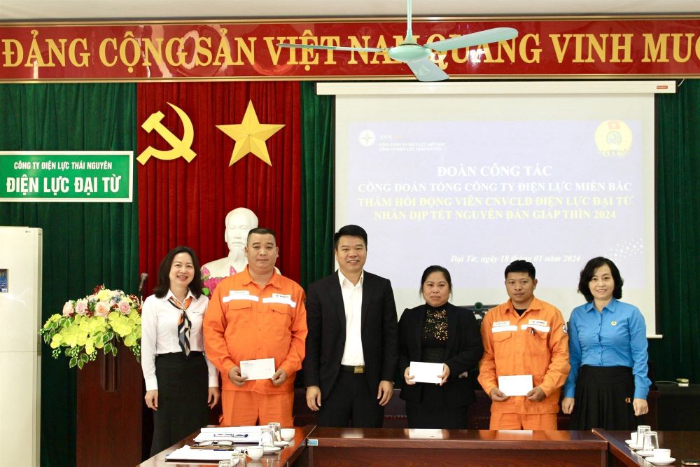 Công đoàn Tổng công ty Điện lực miền Bắc với các hoạt động chăm lo cho đoàn viên, người lao động nhân dịp Tết Nguyên đán Giáp Thìn 2024 1