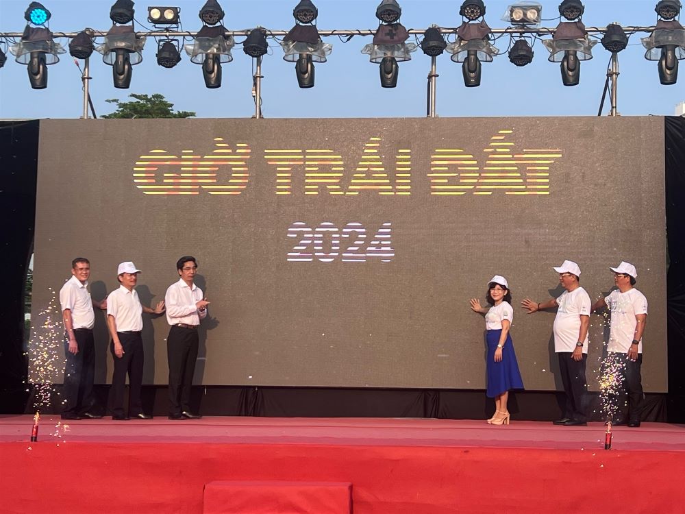 CÔNG TY TRUYỀN TẢI ĐIỆN 2 HƯỞNG ỨNG “CHIẾN DỊCH GIỜ TRÁI ĐẤT NĂM 2024”  2