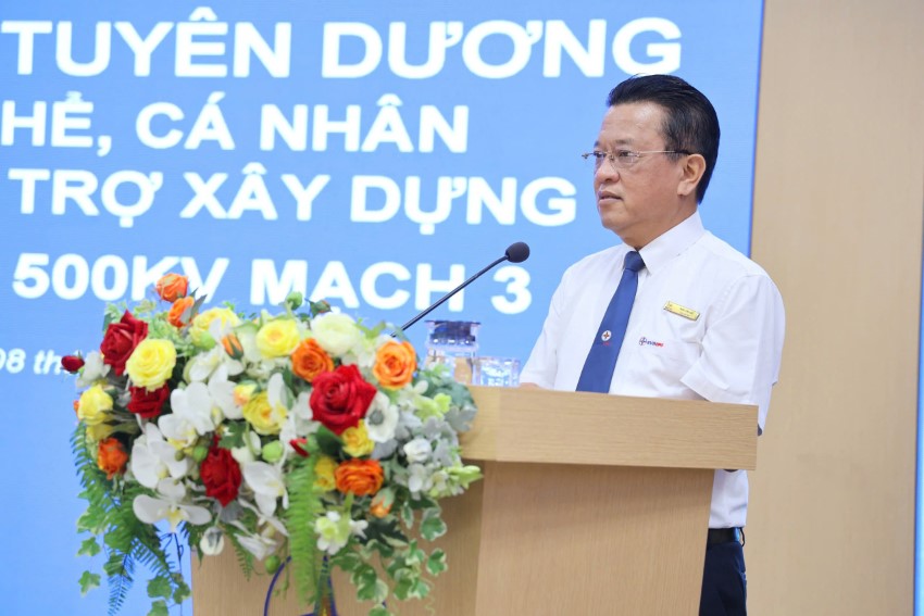 EVNCPC khen thưởng 47 tập thể và cá nhân xuất sắc tham gia thi công đường dây 500kV mạch 3 7