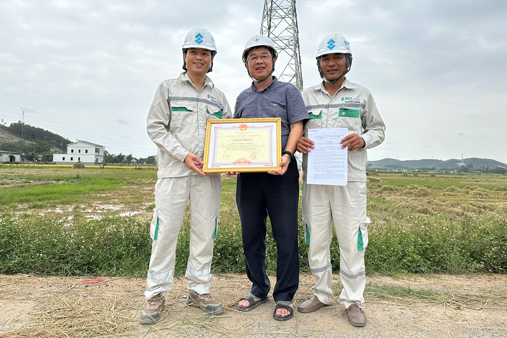 EVNNPT khen thưởng đột xuất cho các đơn vị hoàn thành sớm gói thầu thi công xây lắp Dự án đường dây 500kV mạch 3 1