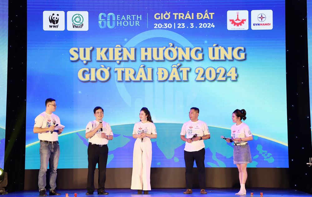 Hà Nội tắt đèn hưởng ứng Giờ Trái đất năm 2024 2