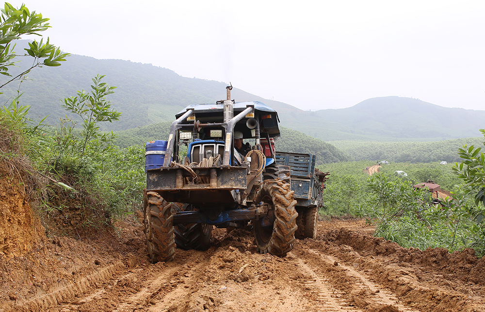 Khắc phục những khó khăn về địa hình và thời tiết để đẩy nhanh tiến độ thi công Dự án đường dây 500kV mạch 3 2