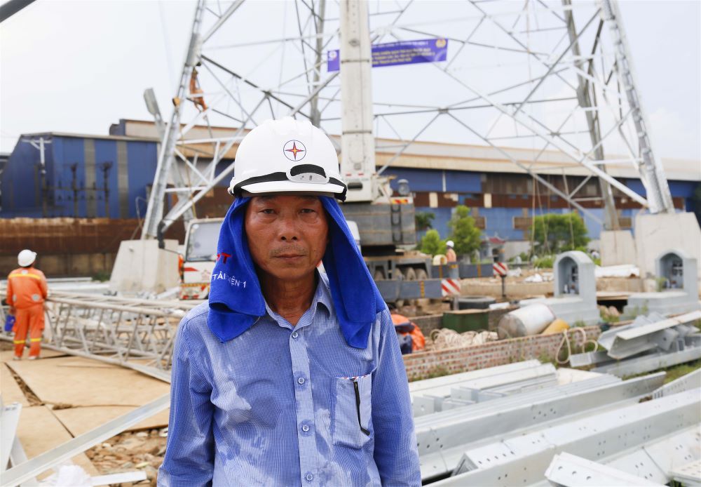 Khó khăn thử thách không làm nản lòng, ý trí của những “Người lính Truyền tải điện”